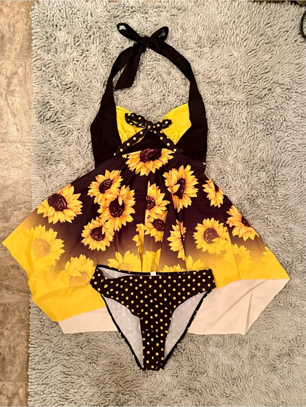 New Sunflower Print Black & Yellow Halter One-Piece Swimdress Medium